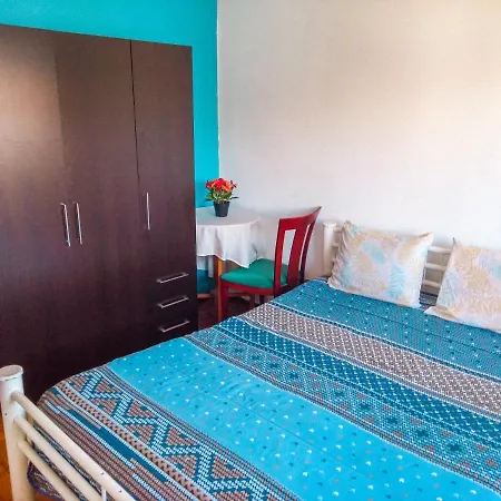 Enjoy Braga Estacao - Charming Bedrooms In The Historic Center Exterior photo