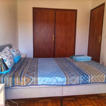 Enjoy Braga Estacao - Charming Bedrooms In The Historic Center Exterior photo